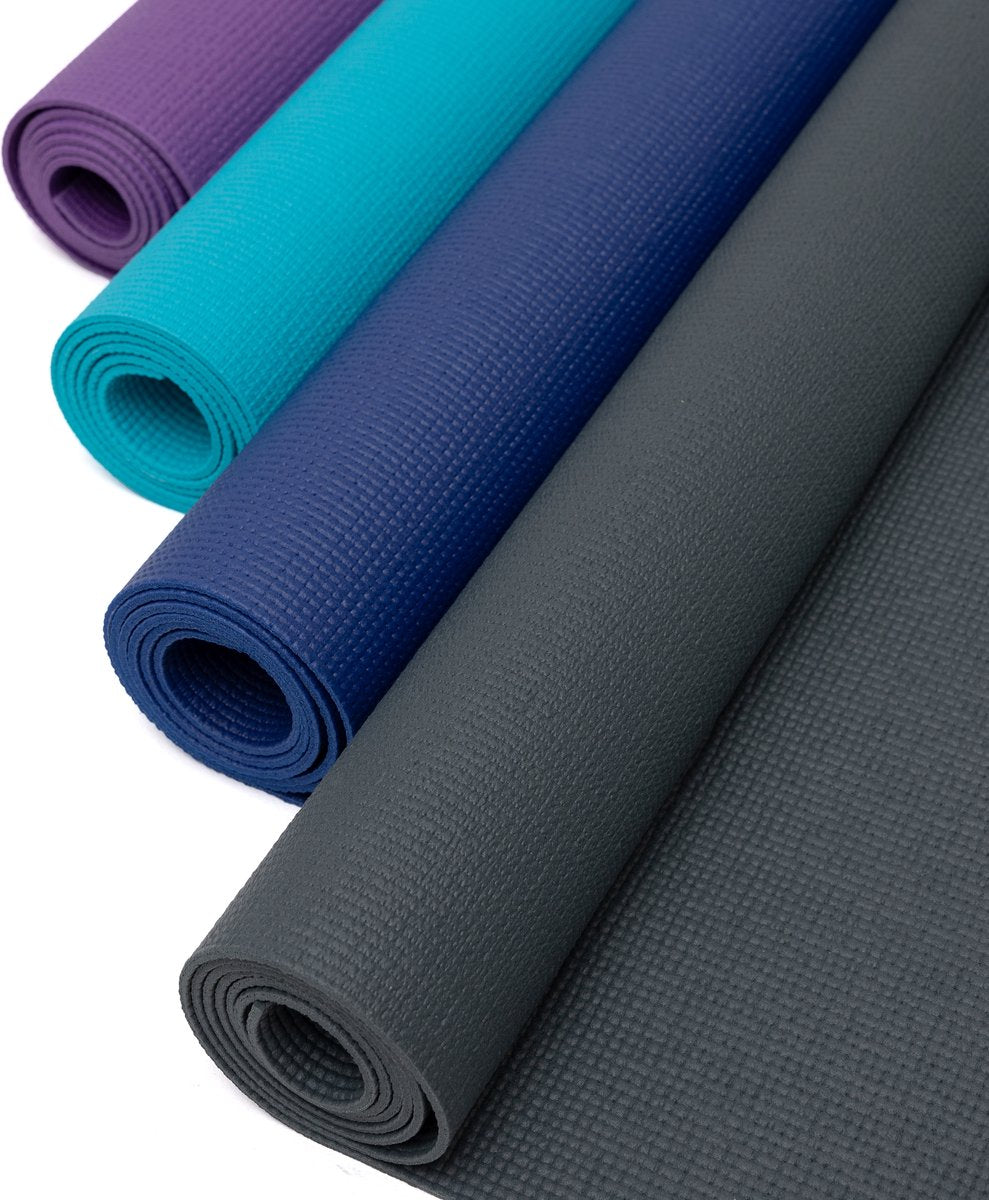 reis yogamat in verschillenden kleuren
